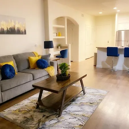 Luxury Avenue Apartment